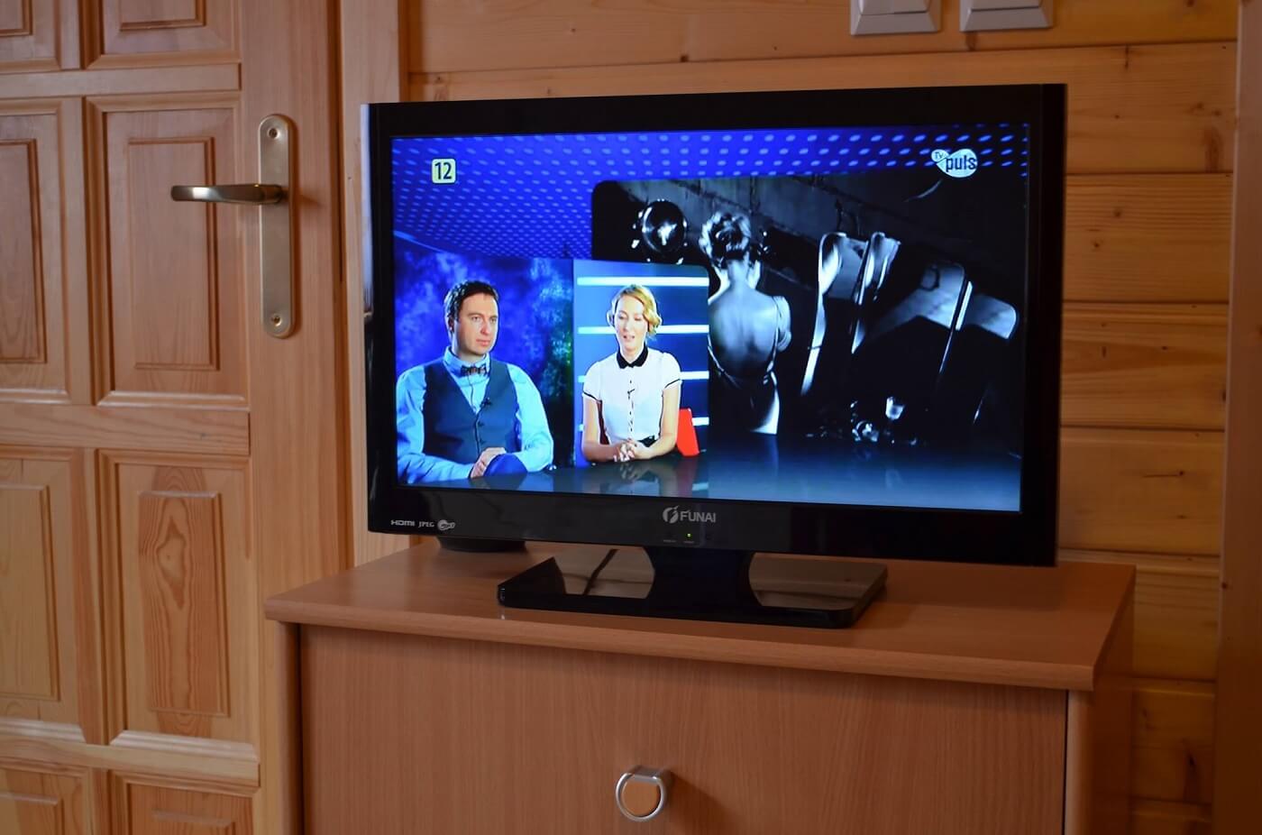 Tv w domku letniskowym w Wiciu